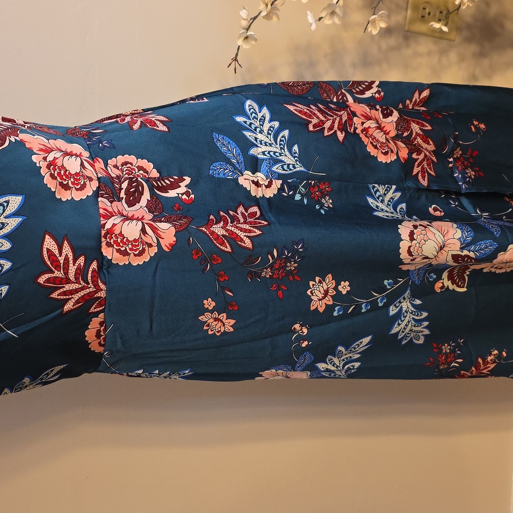 Petal & Pup Alejandro Cowl Neck Mididress - Picture 8 of 15